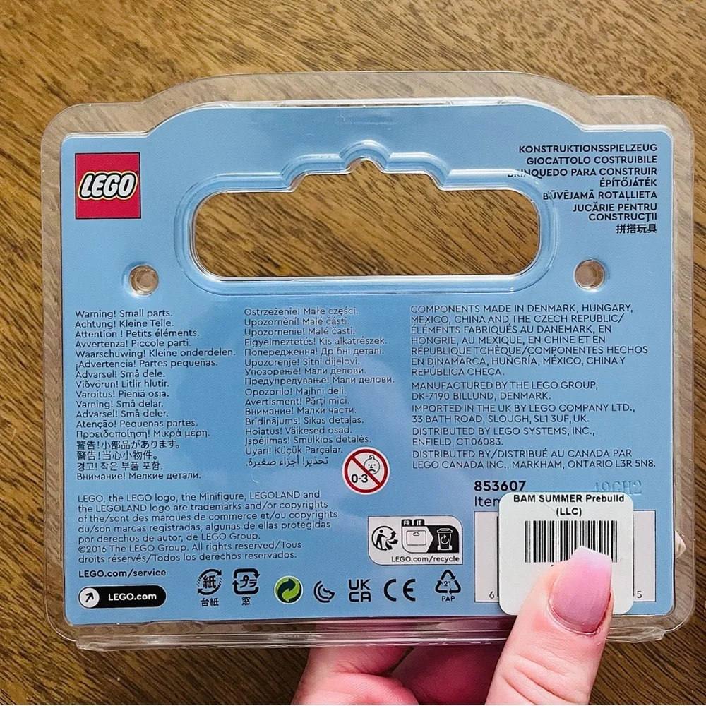 LEGO Legoland Exclusive BAM Summer Minifigures Pre build Set Of 3 853607 2025 - Picture 4 of 4